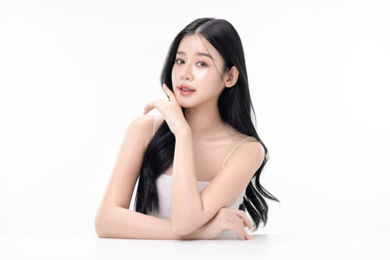 Ini 3 Ingredients Skincare yang Ampuh Dapatkan Glass Skin